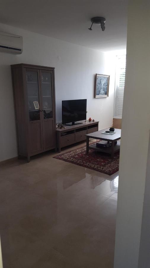 Room Near Sheba Medical Center, And Bar Ilan, And Tlv Airport Qiryat Ono Exterior foto