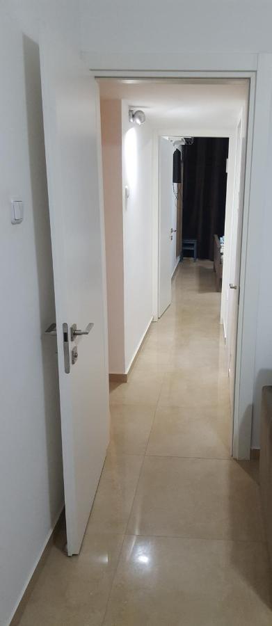 Room Near Sheba Medical Center, And Bar Ilan, And Tlv Airport Qiryat Ono Exterior foto
