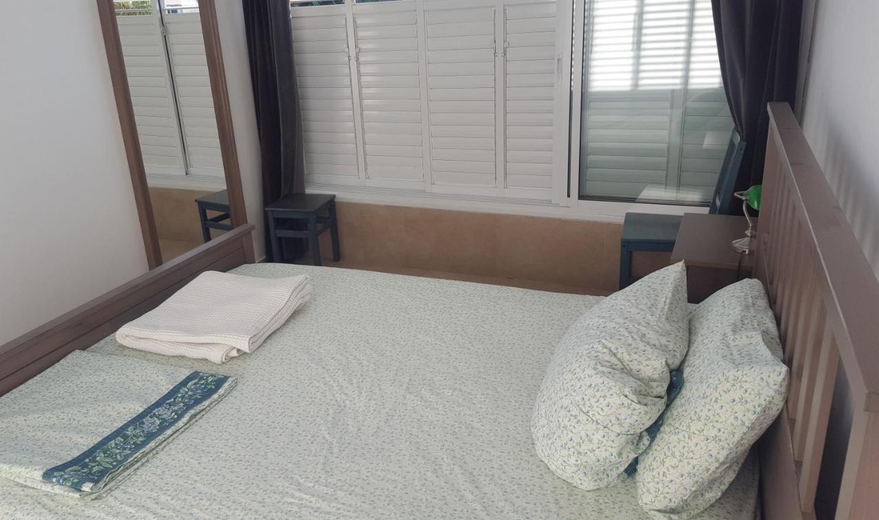 Room Near Sheba Medical Center, And Bar Ilan, And Tlv Airport Qiryat Ono Exterior foto
